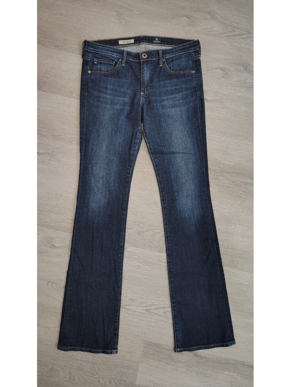 Adriano Goldschmied The Olivia skinny bootcut jeans. Size 29R. Waist- 30 inches